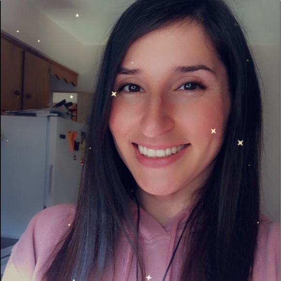 Meet your Posher, Elizabeth - Picture 1 of 1